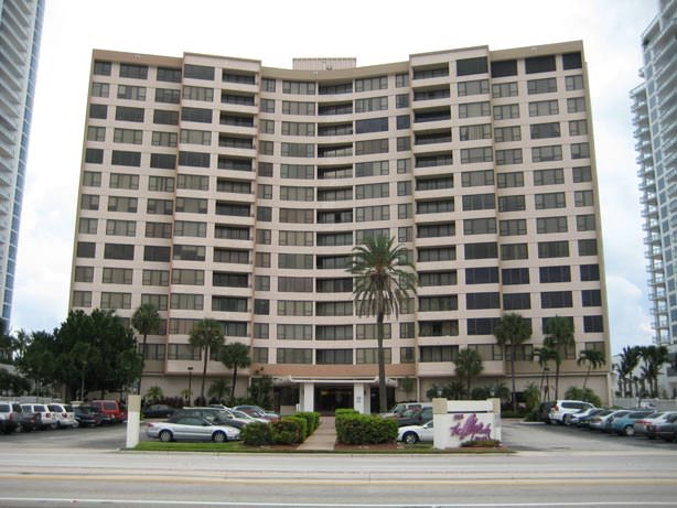 Image 0 of Alexander Towers - Hollywood, FL