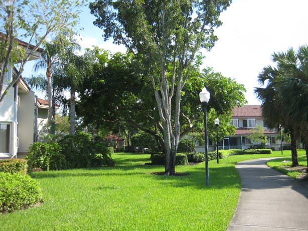 Image 2 of Parc Court - Plantation, FL
